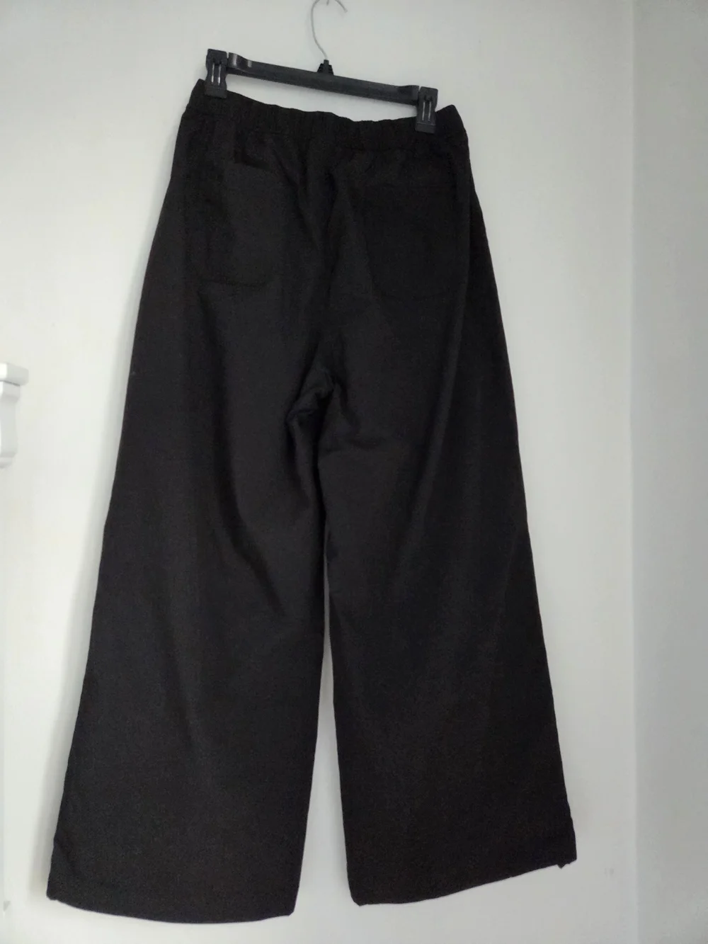 Sugar Wide-Leg Drawstring Sweatpants in Black